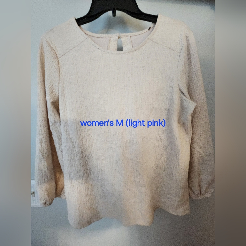Women's light pink shirt